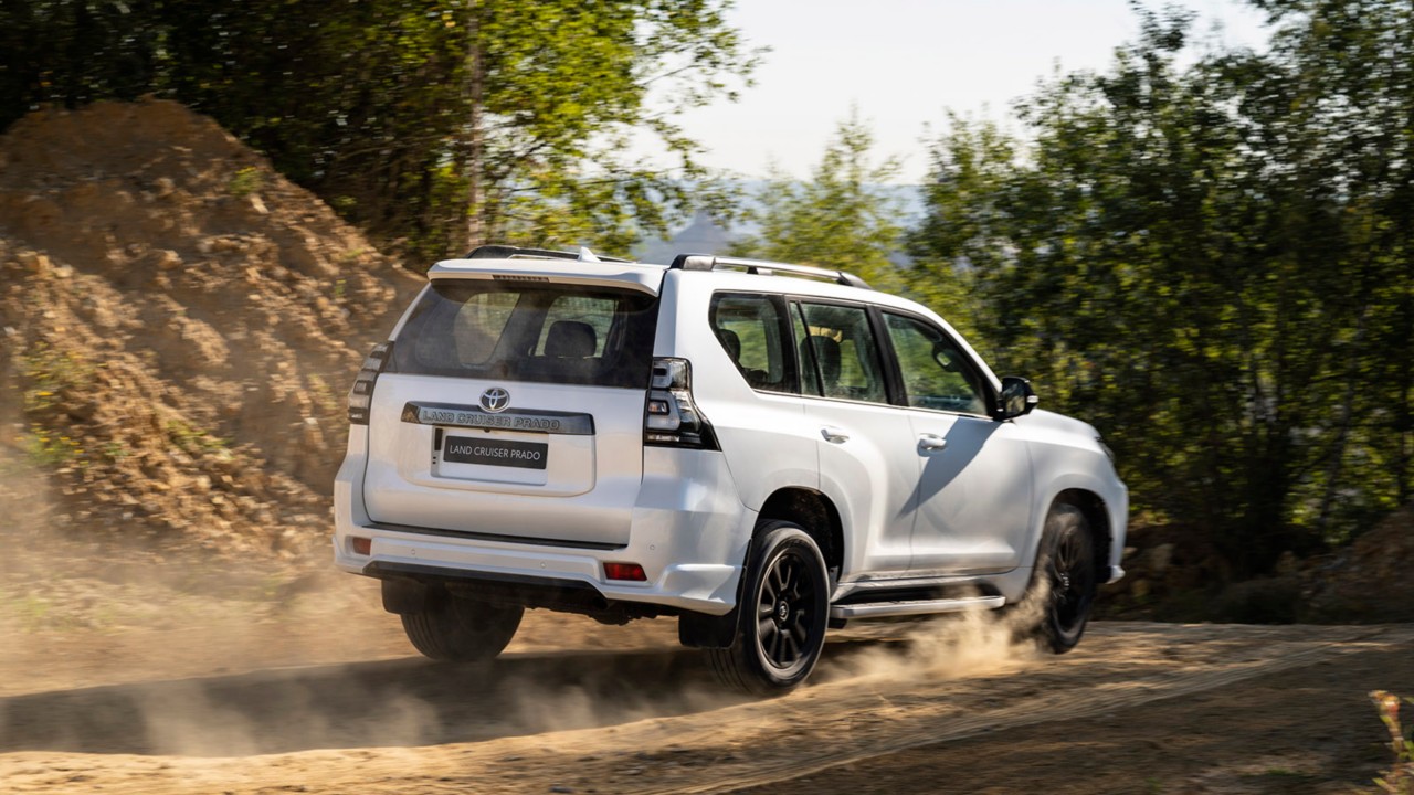 LAND CRUISER
