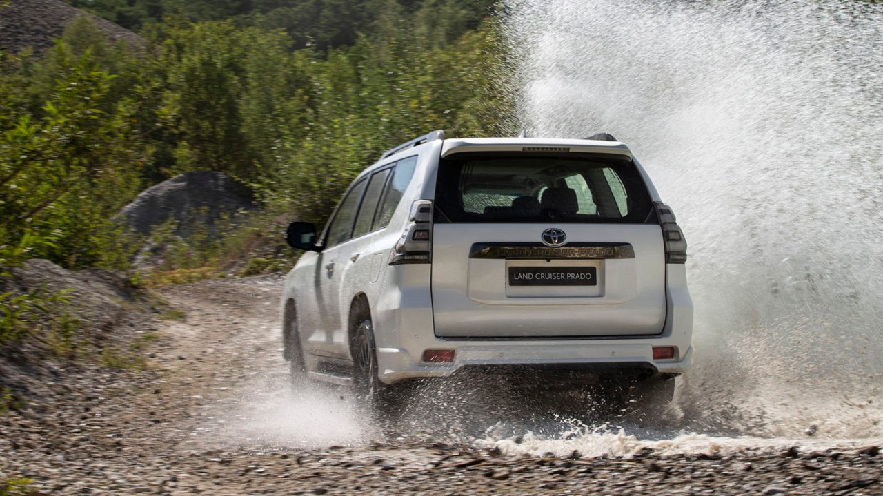 LAND CRUISER