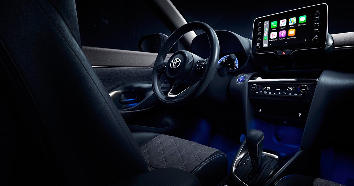 YARIS CROSS