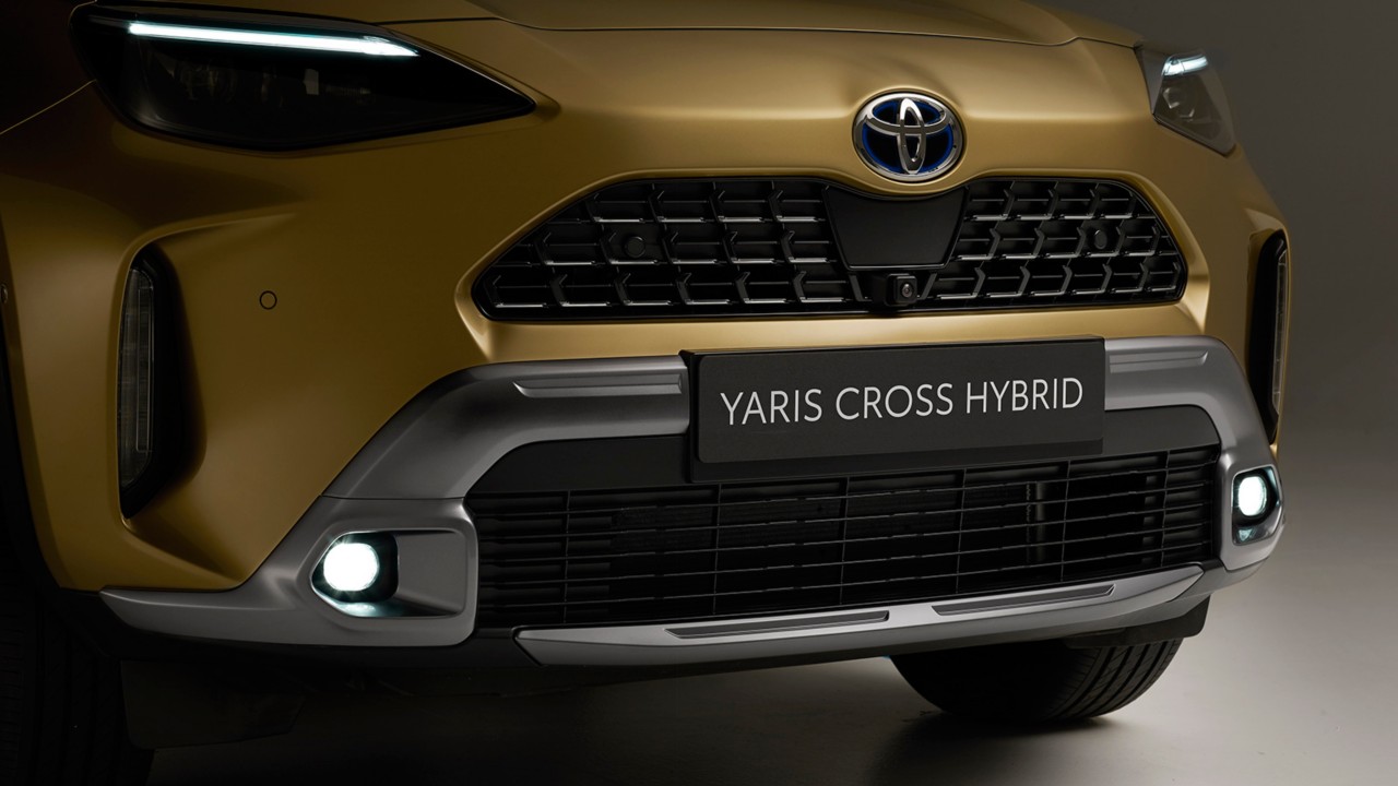 YARIS CROSS